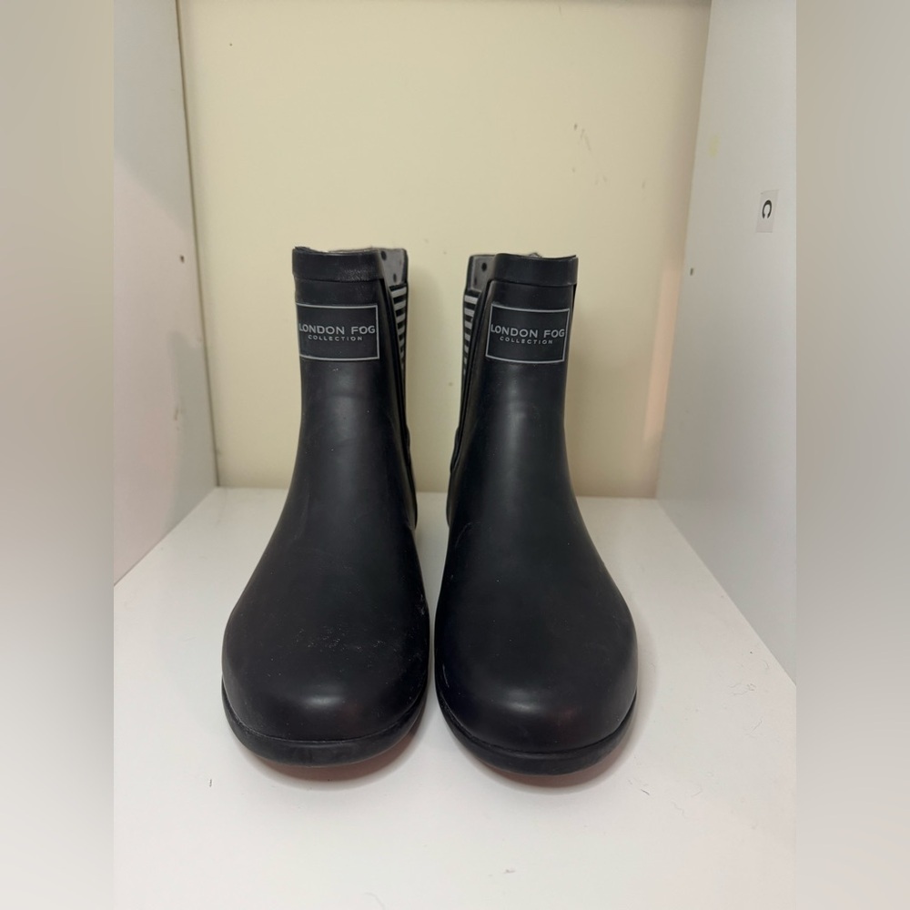 London Fog Piccadilly Rain Boot Women’s size 7 Black Ankle